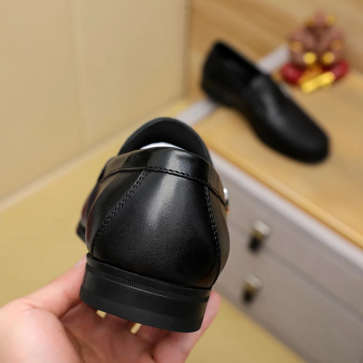 Men's shoes 260🕷🕷🐂【Ferragamo】Ferragamo Popular fashionable casual shoes🇨🇳Official website counter 1:1 production, original mold opening💯Good quality can be seen, imported high-end first-layer pebbled calfskin, water-dyed🐂leather lining🌿very clear texture, high-quality waterproof, non-slip and wear-resistant outsole🎋high quality and low price, truly handmade🍓, color optional! Code number 38-44 (45. To be customized)